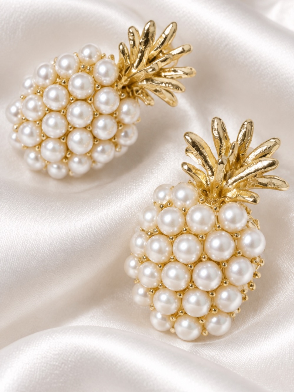 Fashion Jewelry Gold and White Pearl Pineapple Earrings